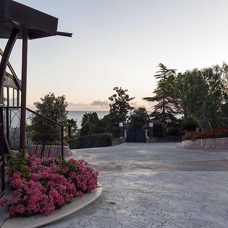 Casa Ferretti Di Ferretti Village Silvi Marina Exterior photo